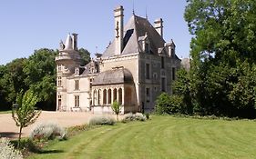 Chateau De La Court D'Aron Bed & Breakfast Saint-Cyr-en-Talmondais Exterior photo