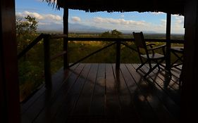 Sable Mountain Lodge, A Tent With A View Safaris Kisaki Room photo