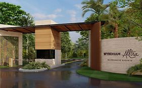 Wyndham Alltra Samana All Inclusive Resort Exterior photo