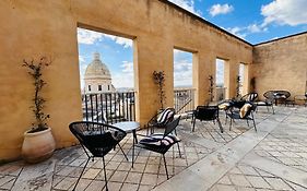 Ostello Della Gioventu - Il Castello Vandrerhjem Noto Exterior photo