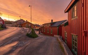 Live Lofoten Fishermen's Cabins Stamsund Exterior photo