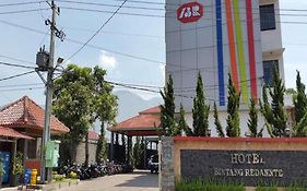 Hotel Bintang Redannte Garut Exterior photo