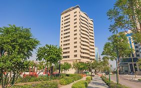 The Royal Riviera Hotel Doha Exterior photo