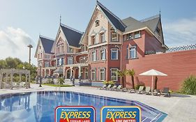 Portaventura Hotel Lucy'S Mansion - Includes Unlimited Access & Express Wristband To Portaventura Park & Ferrari Land Salou Exterior photo