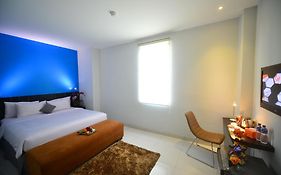 J Hotel - Bandara Soekarno Hatta Tangerang Room photo