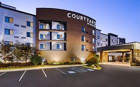 Courtyard By Marriott Auburn Hotell Exterior photo