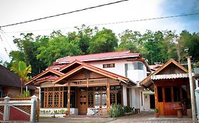 Bamboosa Hotell Bukittinggi Exterior photo