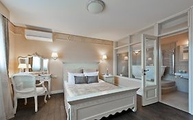 Viva Trakai Hotell Room photo