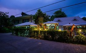 Zerof Guest House La Digue Exterior photo