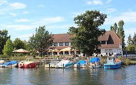 Gasthaus Zur Faehre Hotell Greifswald Exterior photo