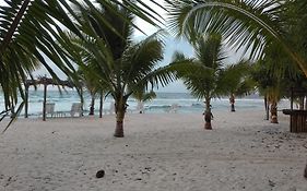 White Sands Beach Resort Kanokupolu Exterior photo