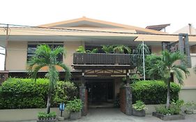 Pondok Asri Family Guest House Surabaya Exterior photo