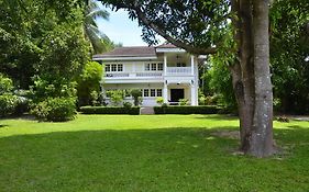 Baan Khun Nang Colonial Residence Mae Nam Beach Exterior photo