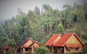 Kebun Mawar Situhapa Hotel Garut Exterior photo