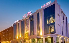 Thwary Hotel Suites Riyadh Exterior photo
