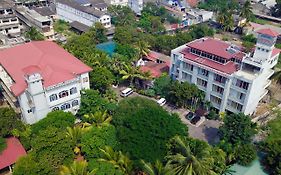 Tilko Jaffna City Hotel Exterior photo