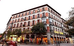 Hostal Sil & Serranos Hotell Madrid Exterior photo