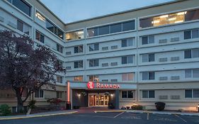 Ramada By Wyndham Downtown Spokane Hotell Exterior photo