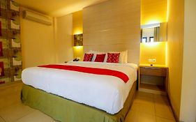 Reddoorz Plus Near Universitas Lambung Mangkurat Hotell Banjarmasin  Exterior photo