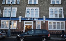 York Hotel Ilford Exterior photo