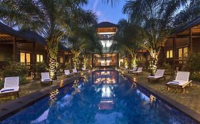 Coconut Boutique Resort Senggigi Exterior photo