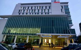 Odua Weston Jambi Hotell Exterior photo