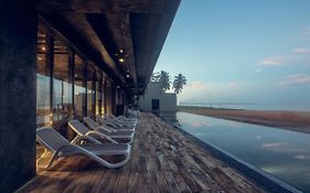 Pledge Scape Hotell Negombo Exterior photo