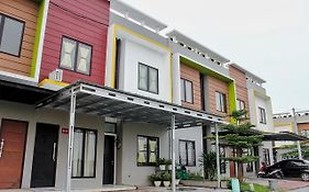 Reddoorz @ Galuh Mas Hotell Karawang Exterior photo