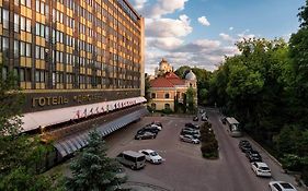 Premier Hotel Dnister Lviv Exterior photo