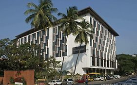 Vivanta Goa, Panaji Hotell Exterior photo