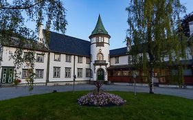 Bårdshaug Herregård Hotell Orkanger Exterior photo