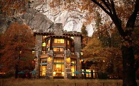 The Ahwahnee Hotell Yosemite Village Exterior photo