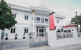 Reddoorz Syariah Near Transmart Lampung Hotell Bandar Lampung Exterior photo