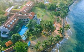 Earl'S Reef Hotell Bentota Exterior photo