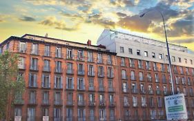 Metropolitan Atocha Hotell Madrid Exterior photo