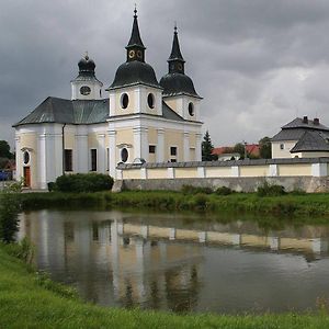 Apartman Za Kostelem Leilighet Zvole  Exterior photo