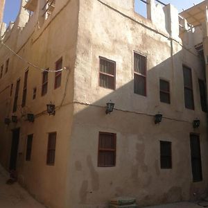 Al Hamra Old House Hotell Exterior photo