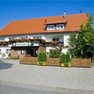 Landgasthof Linde Hotell Deggenhausertal Exterior photo