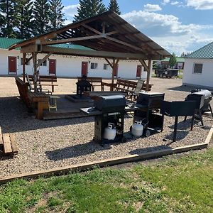 Gateway Motel Minnedosa Exterior photo