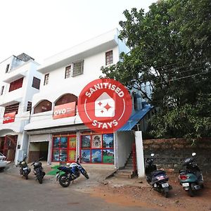 Vaccinated Staff- Oyo 8741 Shree Jagannath Palace Hotell Bhubaneswar Exterior photo