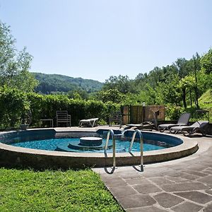 Comfortable House With Pool In Castelnuovo Di Garfagnana Villa Exterior photo