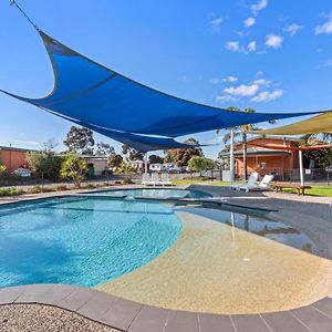 Discovery Parks - Melbourne Hotell Exterior photo