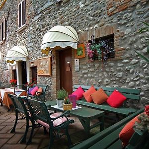 Al Borgo Antico Ristorante Con Camere Bedizzol Exterior photo