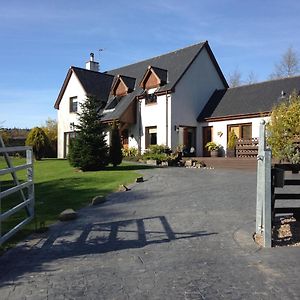 Old Mills Garden Bed & Breakfast Elgin Exterior photo