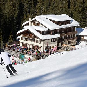 Schifer Berghaus Hotell Klosters Exterior photo