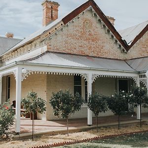 Dubuque Bed And Breakfast Numurkah Exterior photo