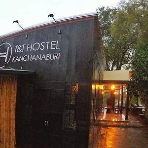 T & T Hostel Kanchanaburi by Exterior photo