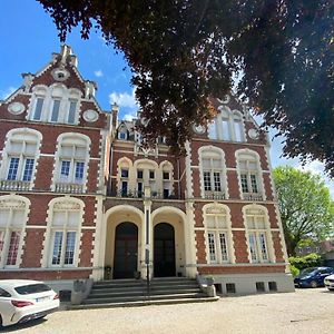 Krisko Parking Prive Et Clos Hotell Armentières Exterior photo