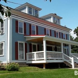 Tin Brook Bed & Breakfast Bed & Breakfast Walden Exterior photo