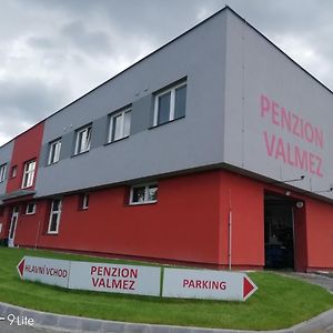 Penzion Valmez Hotell Valašské Meziříčí Exterior photo